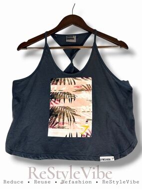 GYMSHARK Women’s Size S Top Tank Graphic Twist Back Workout Athletic